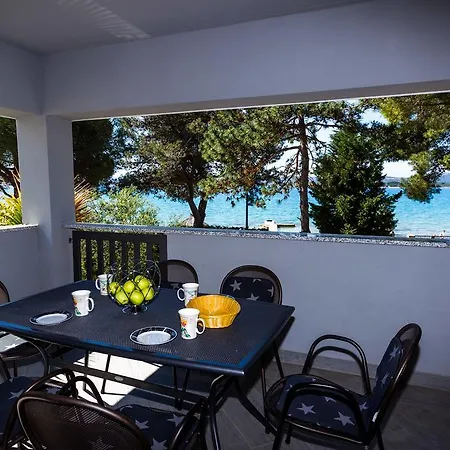 Sea Sound Apartments Rea Sveti Filip i Jakov Exterior photo