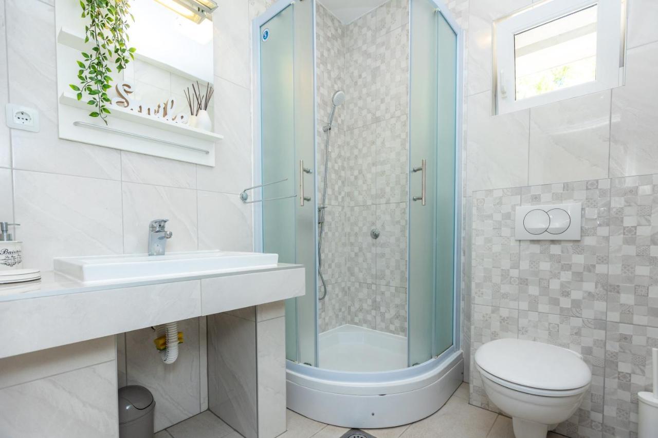 Sea Sound Rea Apartment Sveti Filip i Jakov