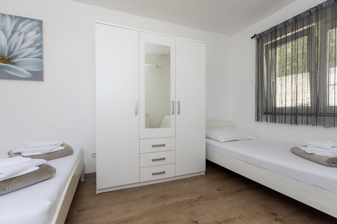 Sea Sound Rea Apartment *